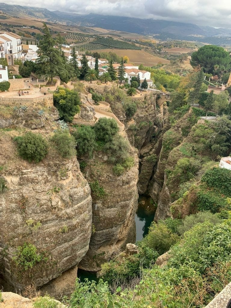 Setenil de las Bodegas, Setenil de las Bodegas: An Andalucia Wonder