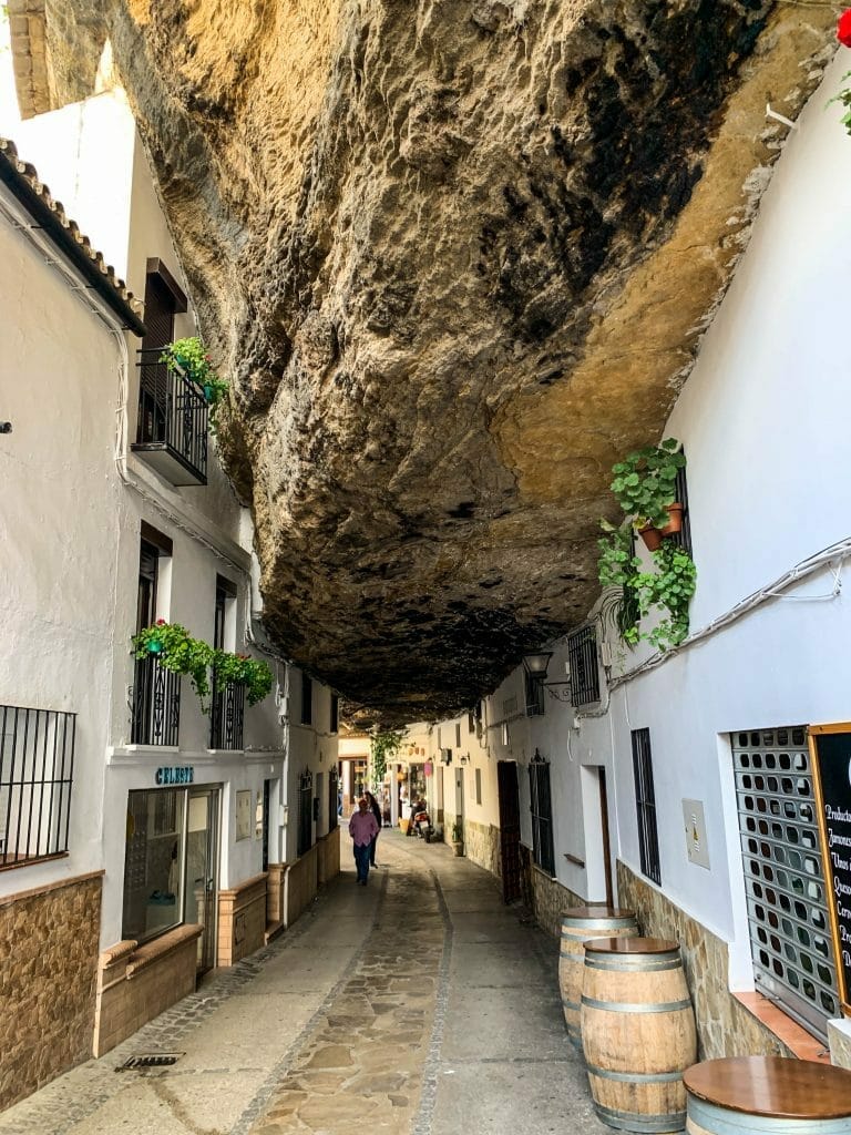 Setenil de las Bodegas, Setenil de las Bodegas: An Andalucia Wonder