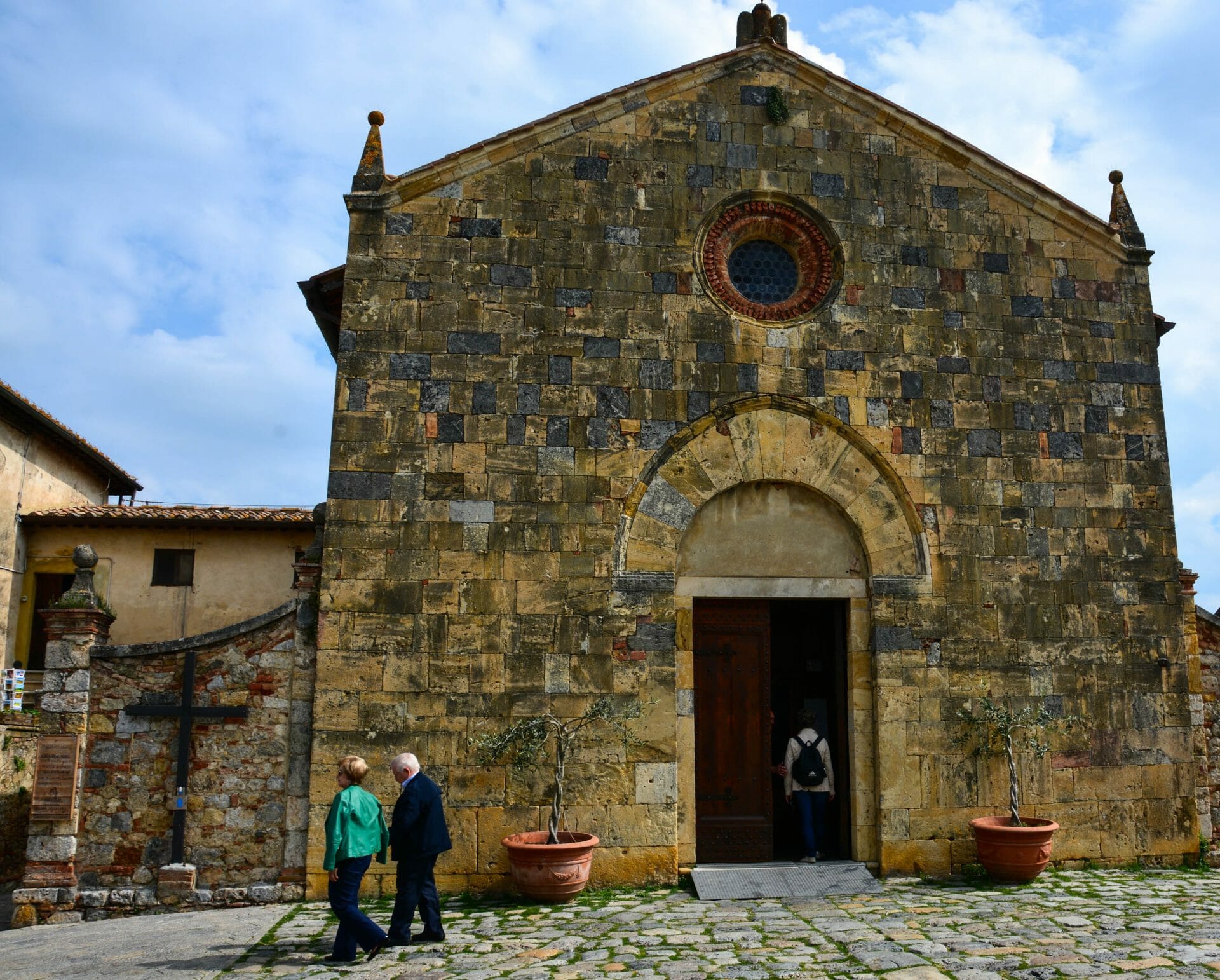 Castello Monteriggioni, Tuscany: A Visitor Guide - Wanderers Compass